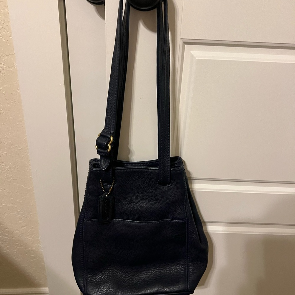 Vintage Gorgeous Coach Midnight Blue Leather Shoulder Bag Vintage from the 90’s